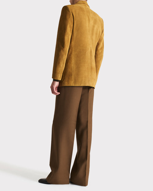 SINGLE-BREASTED JACKET IN SPLIT CALF SUEDE – CARAMEL - Husbands Paris - 4