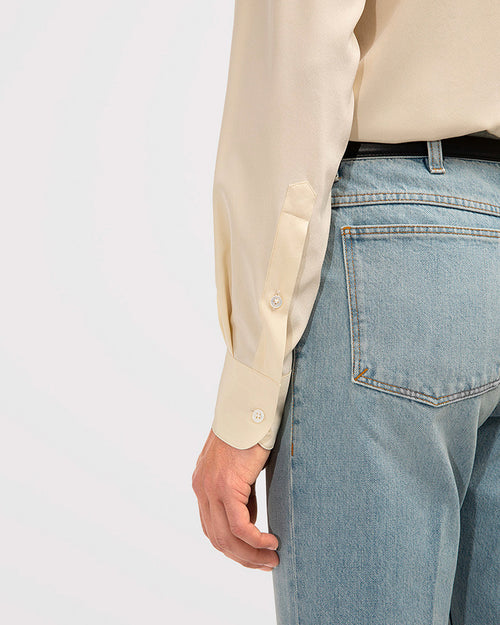 CLASSIC COLLAR SHIRT IN SILK CREPE – BUTTER - Husbands Paris - 5