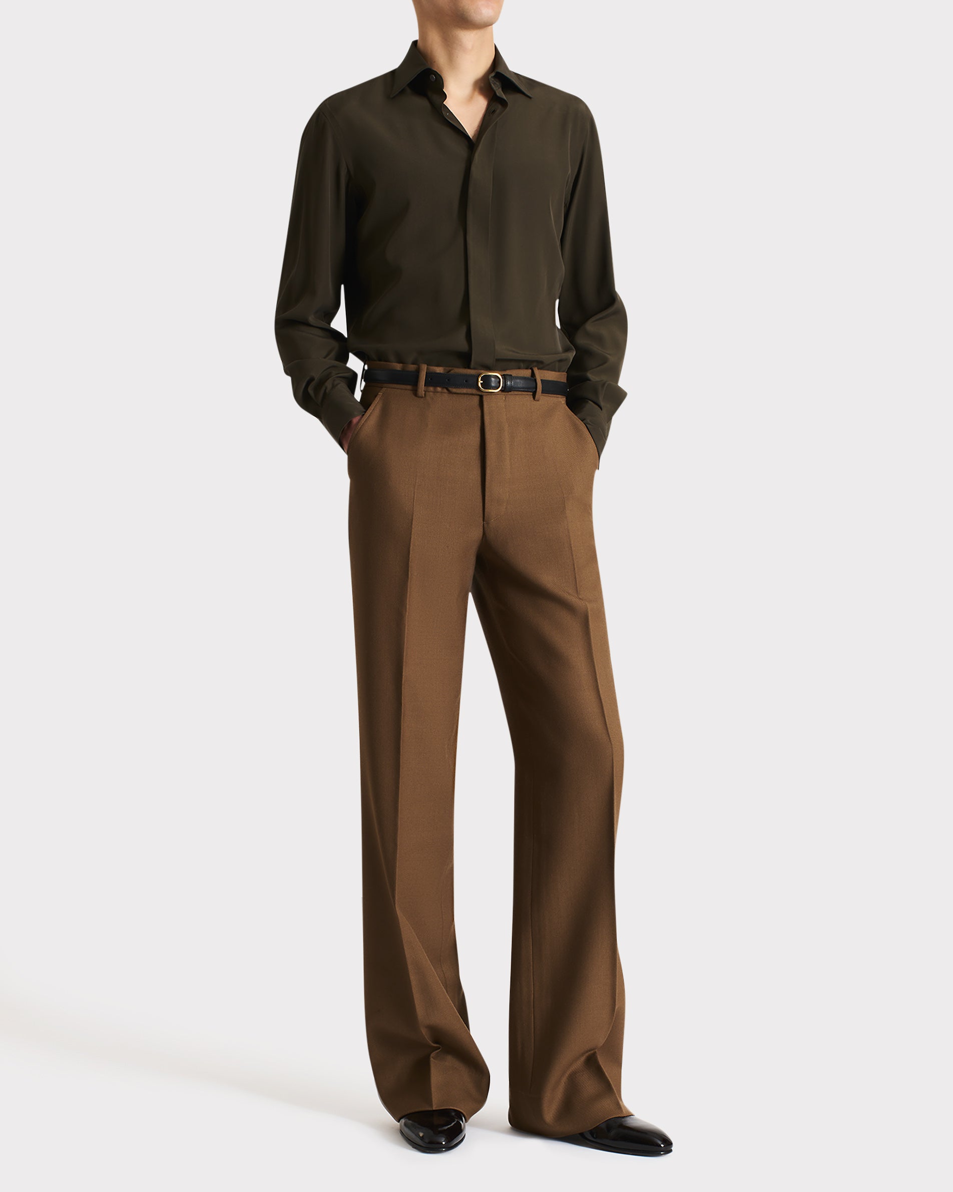 CLASSIC COLLAR SHIRT IN SILK CREPE – OLIVE | Husbands Paris