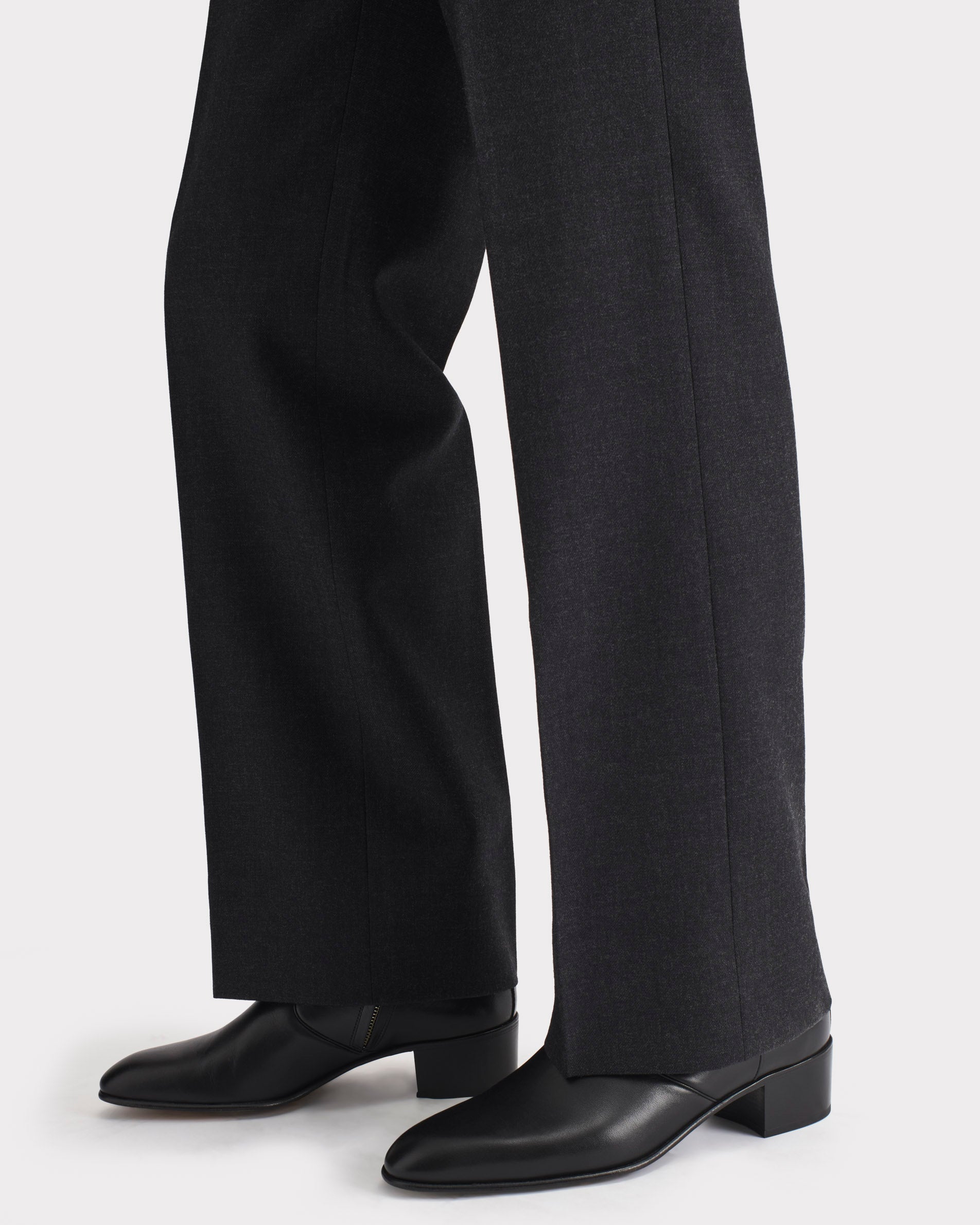 ZIPPED BOOTS IN BOX LEATHER - BLACK | Husbands Paris