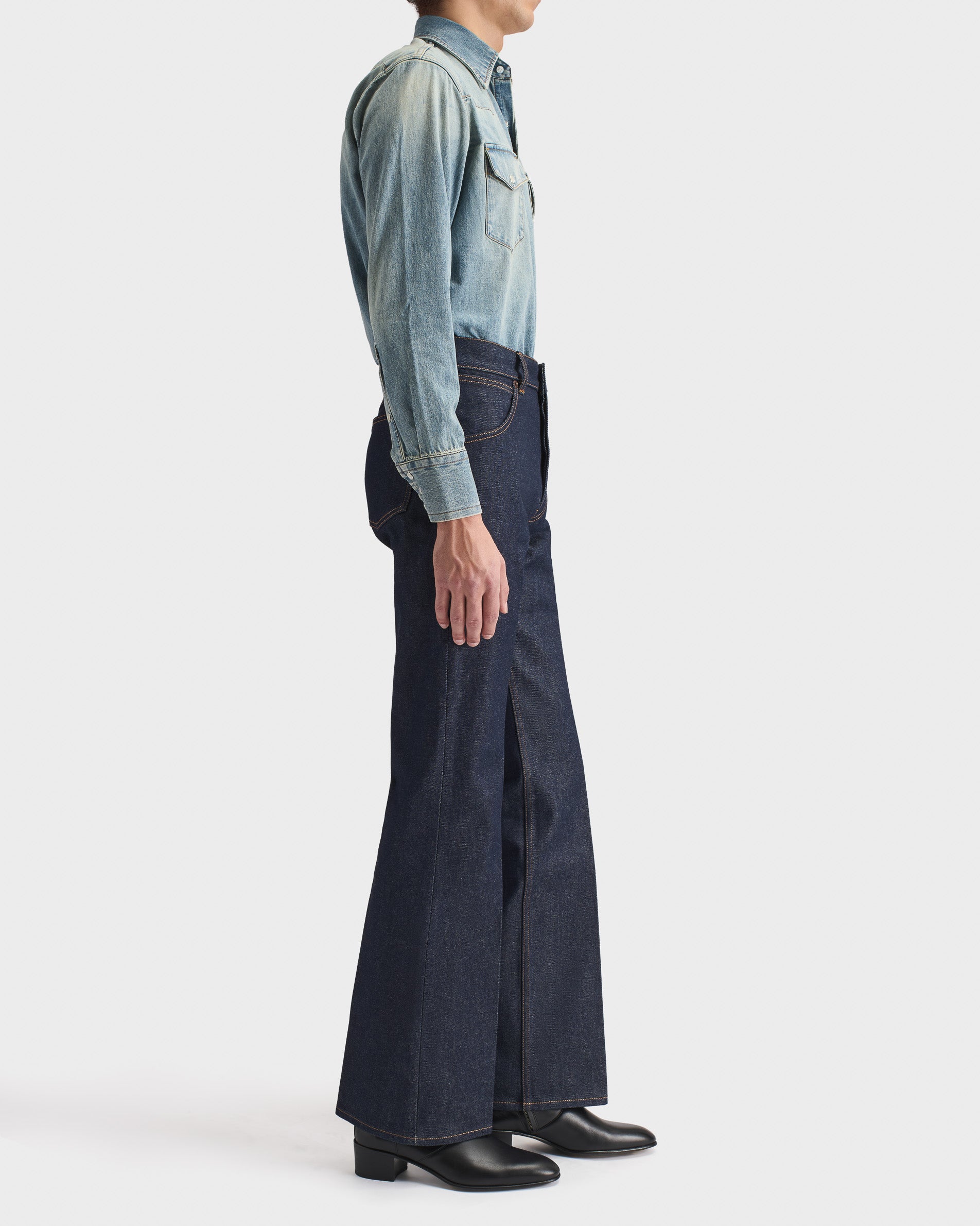 FLARED JEANS IN COTTON DENIM - INDIGO | Husbands Paris FLARED JEANS IN COTTON DENIM - INDIGO | Husbands Paris