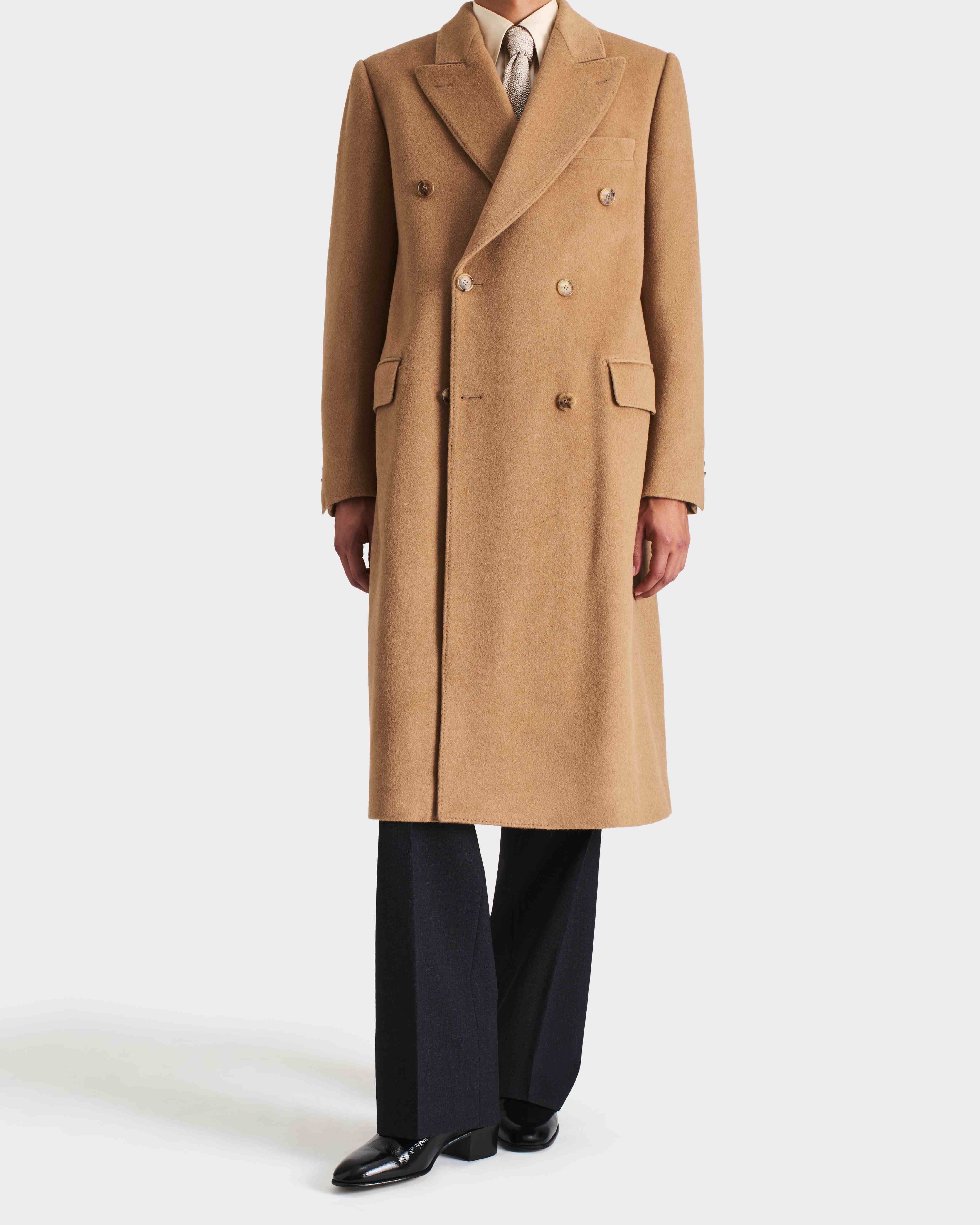 ジャケット・アウター Husbands Paris, Camel Chesterfield Coat DOUBLE-BREASTED COAT IN CAMEL HAIR - CAMEL | Husbands Paris