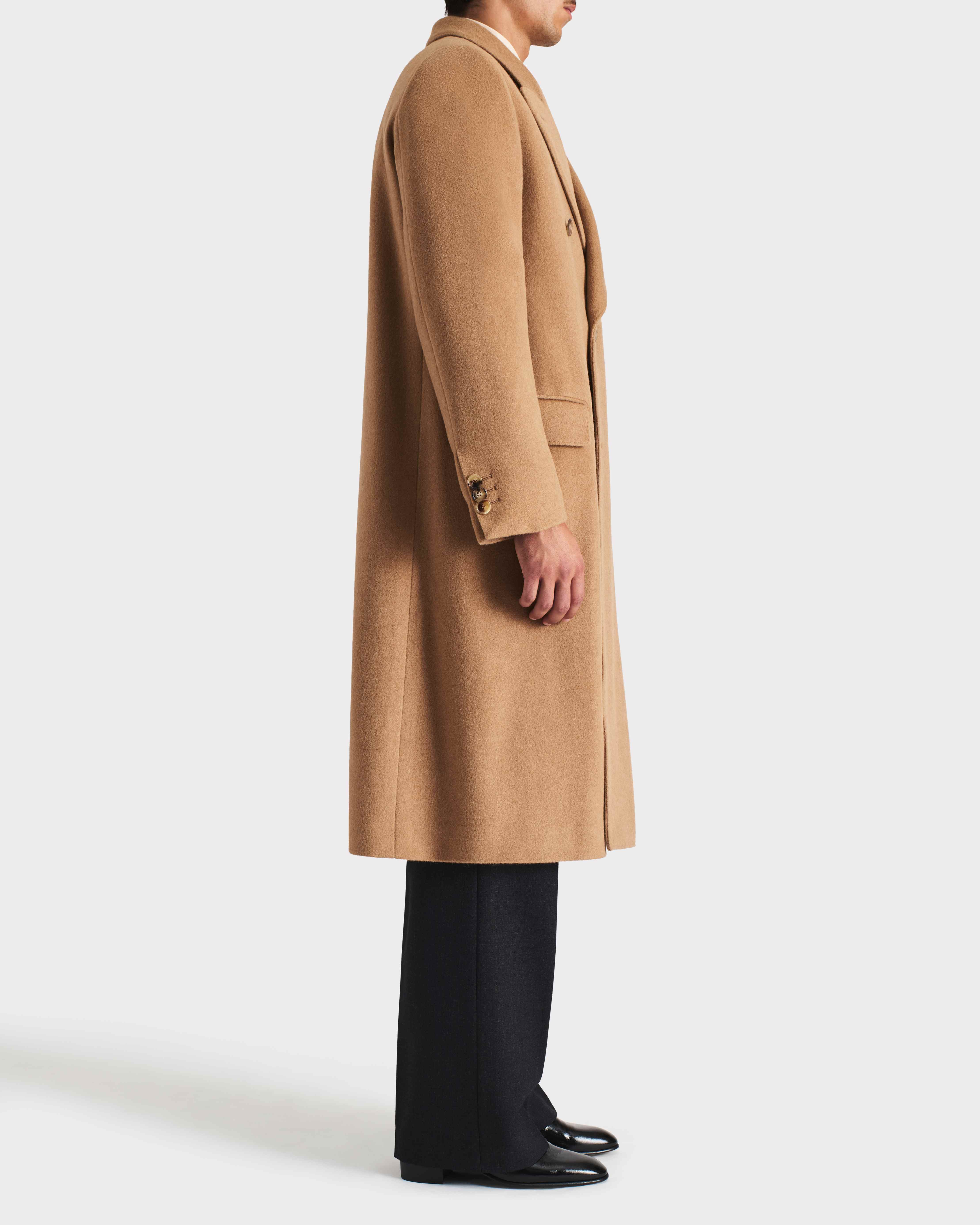 DOUBLE-BREASTED COAT IN CAMEL HAIR - CAMEL | Husbands Paris