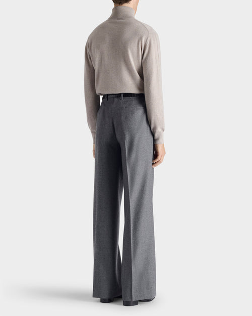 TURTLENECK SWEATER IN CASHMERE - DOVE GREY - Husbands Paris - 5