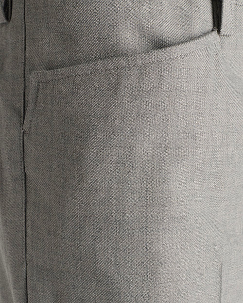 PANTALON ÉVASÉ EN SERGÉ DE POLYLAINE - GRIS COLOMBE - Husbands Paris - 6