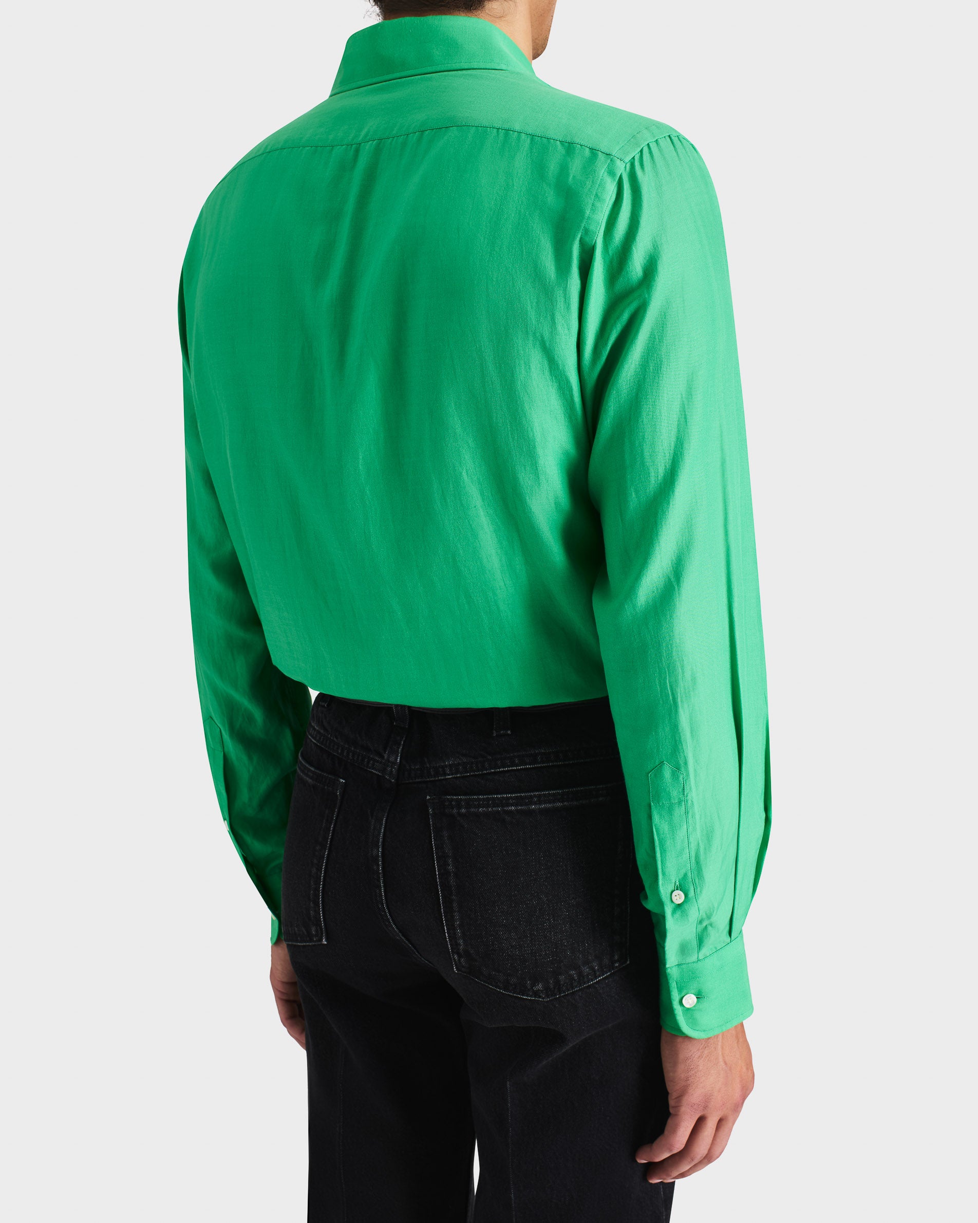 HUSBANDS PARIS cotton satin shirt エメラルド WIDE COLLAR SHIRT IN COTTON AND SILK - KELLY GREEN | Husbands Paris
