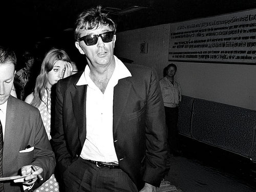 MITCHUM, Robert, act. 1967.