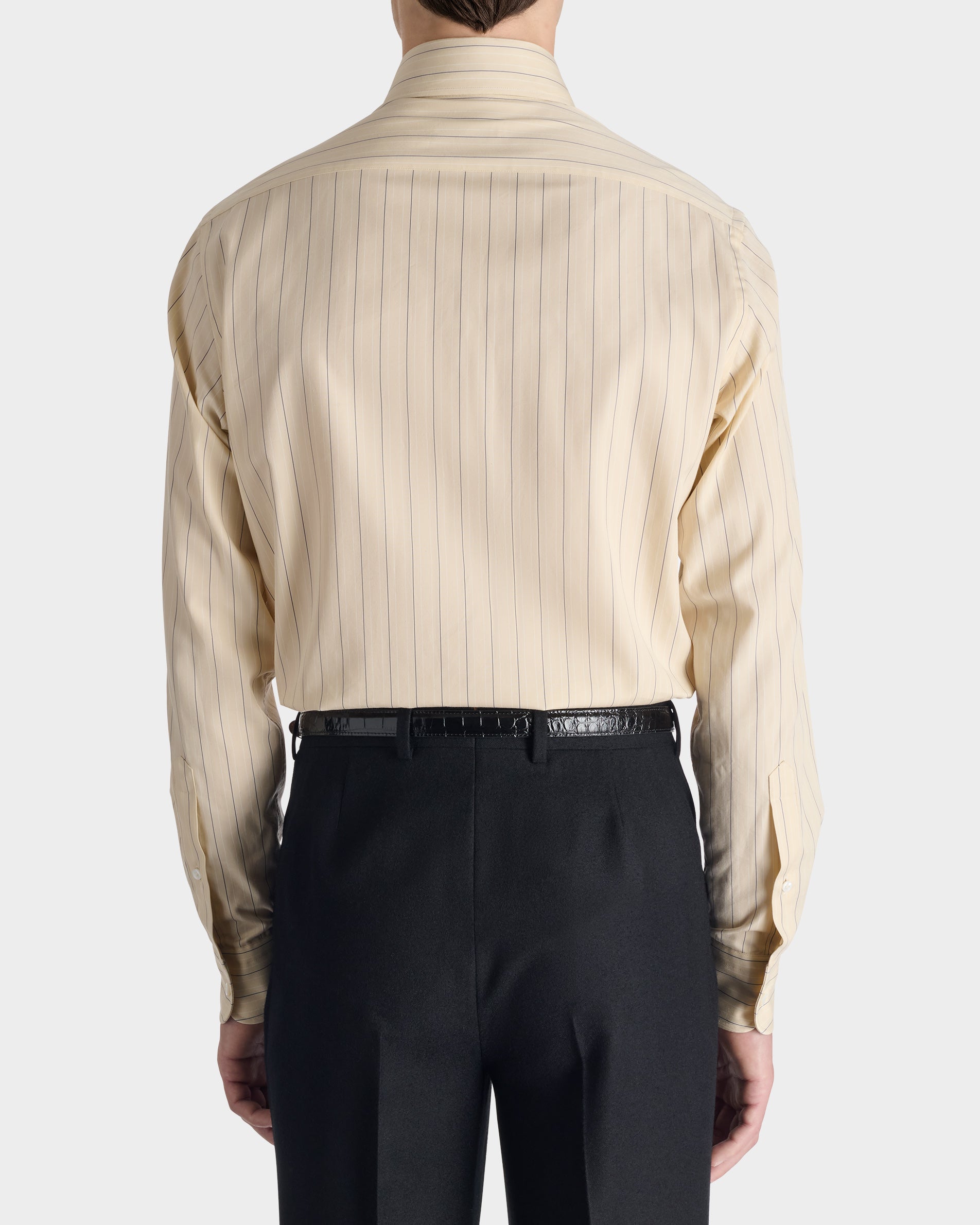 WIDE COLLAR SHIRT IN COTTON & LYOCELL POPLIN - CREAM WITH STRIPES