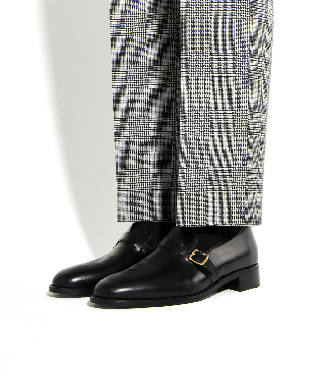 buckled loafers black front