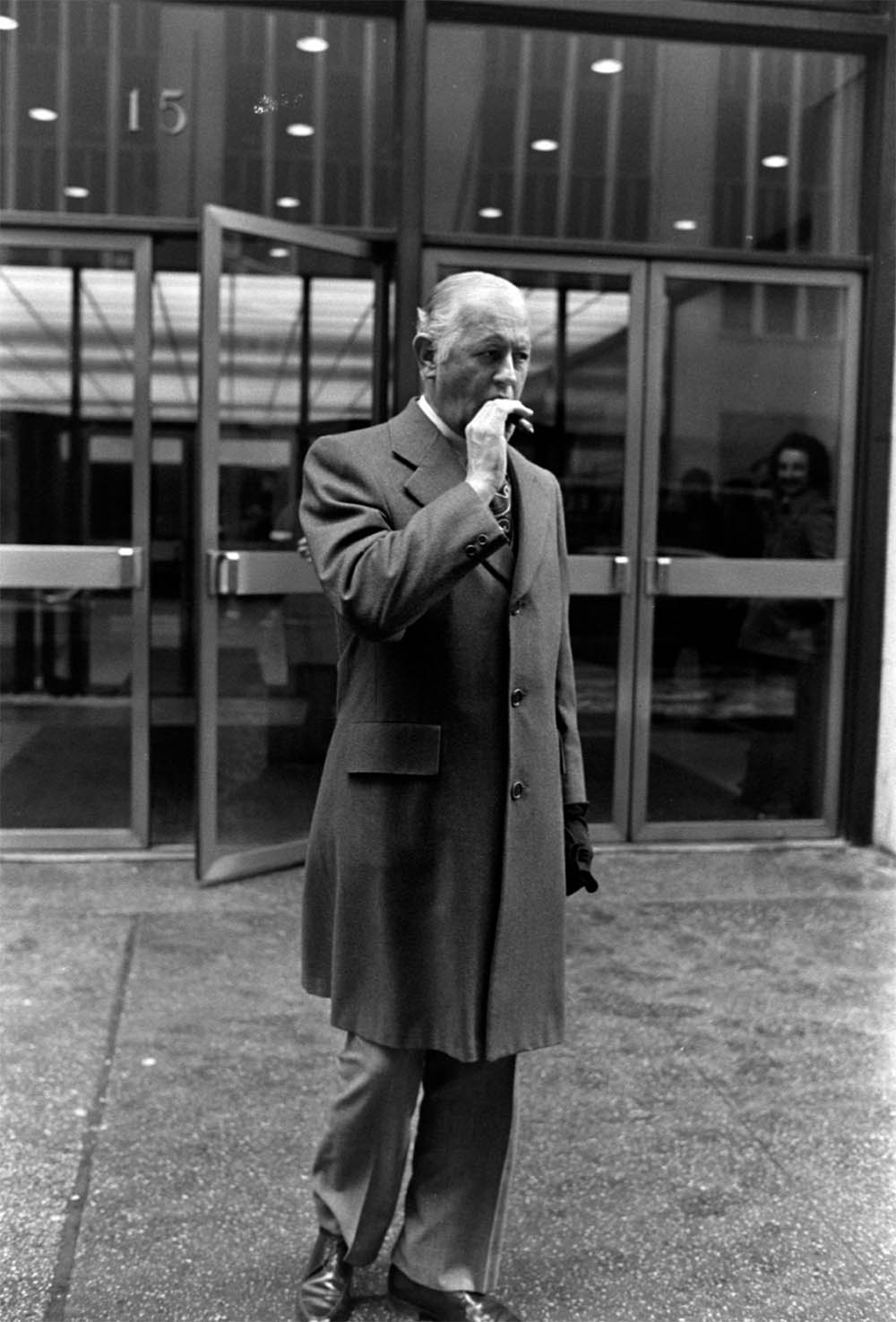 6-serie-Fashion-on-Wall-Street-in-New-York-de-Pierre-Schermann-1975