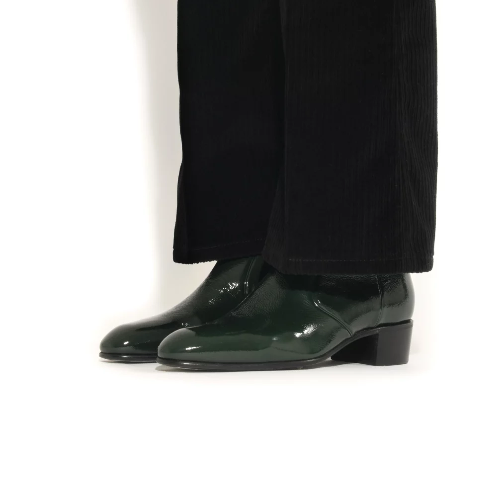 ZIPPED BOOTS IN CRACKLED PATENT LEATHER - EMERALD GREEN