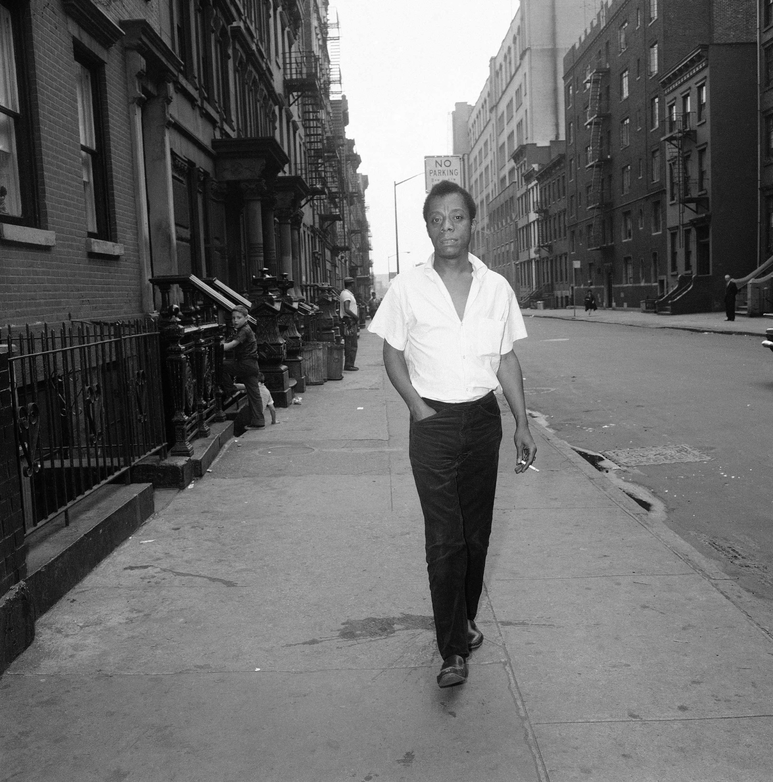 BALDWIN, James. Harlem, 1963. Photography by Dave Pickoff.