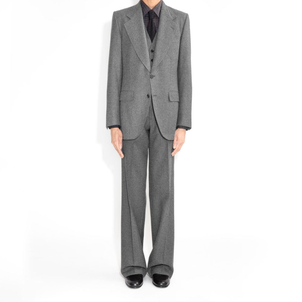 COSTUME-DROIT-EN-FLANELLE-GRIS1