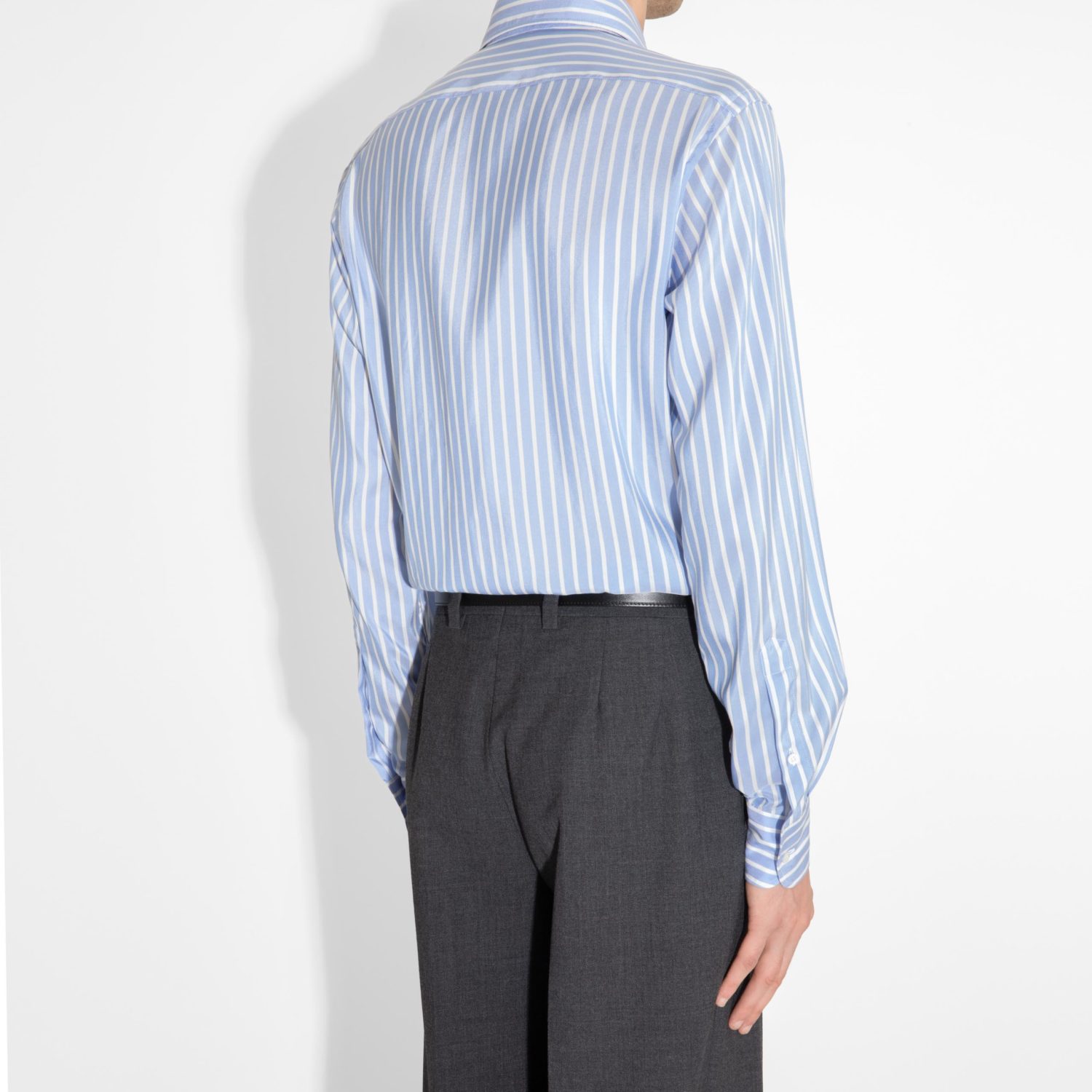 WIDE COLLAR SHIRT IN SILK - BLUE AND WHITE BUTCHER STRIPES - Image 3