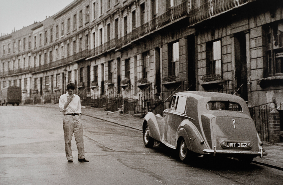 Lord SNOWDON, phot. FREUD, Lucian, paint. Paddington, London. 1963.