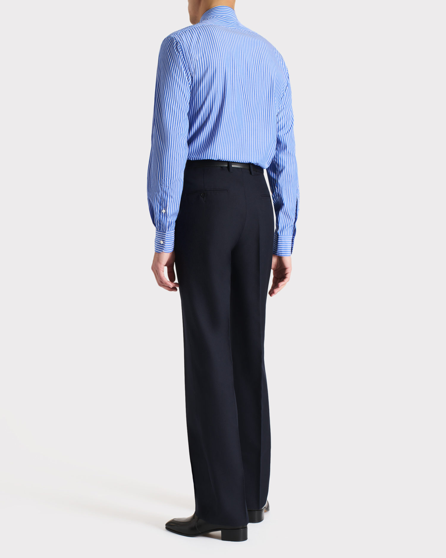 WIDE COLLAR SHIRT IN COTTON POPLIN - BLUE WITH WHITE STRIPES - Image 4