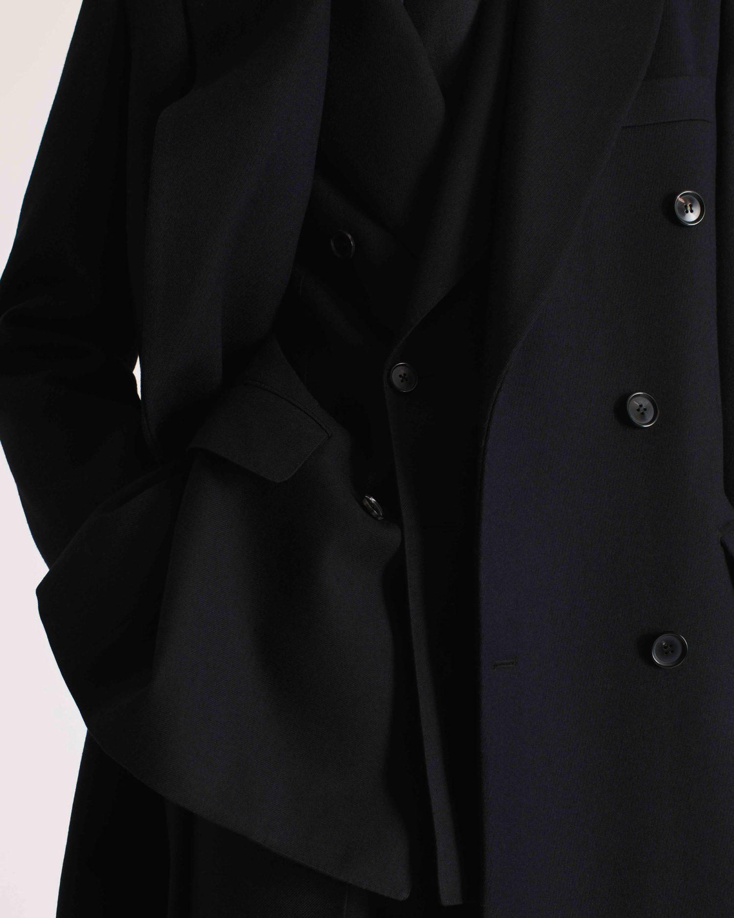 DOUBLE-BREASTED COAT IN VIRGIN WOOL TWILL - BLACK - Image 2