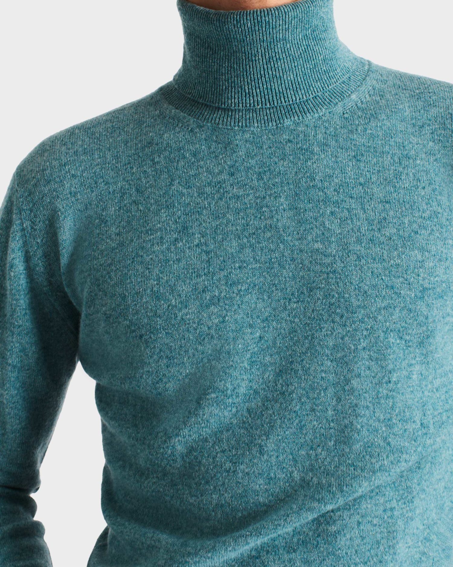TURTLENECK SWEATER IN CASHMERE - JADE - Image 2