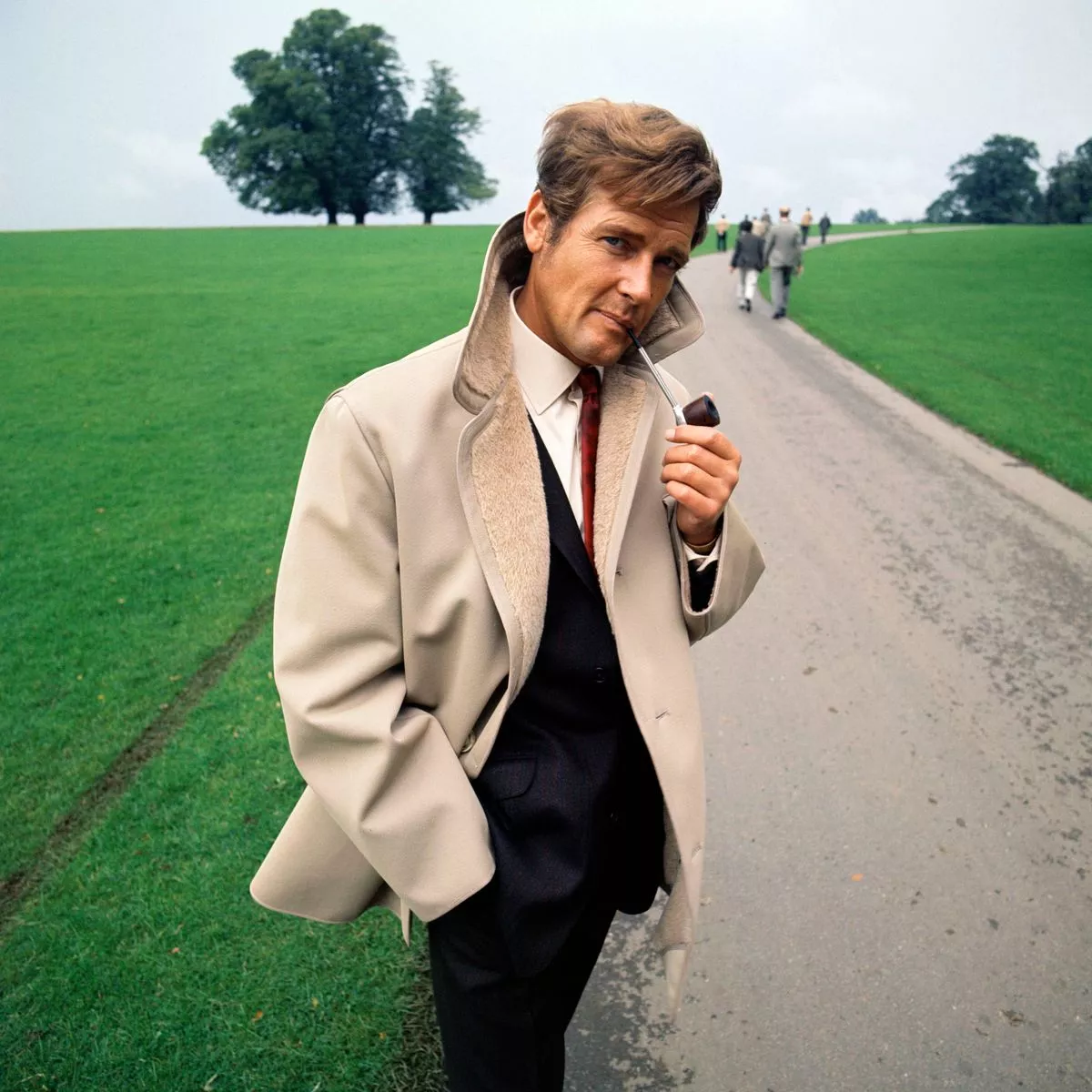 MOORE, Roger, act. England, ca. 1970