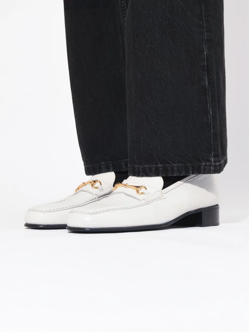 MOCASSINS À MORS EN CUIR DE VEAU GRAINÉ - BLANC-