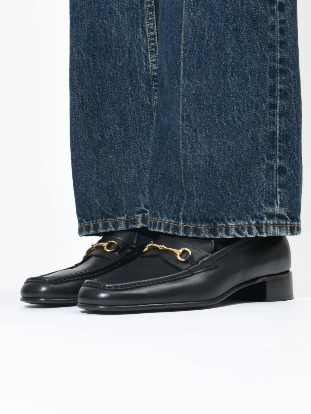 MOCASSINS-A-MORS-EN-CUIR-DE-VEAU-GRAINE-NOIR