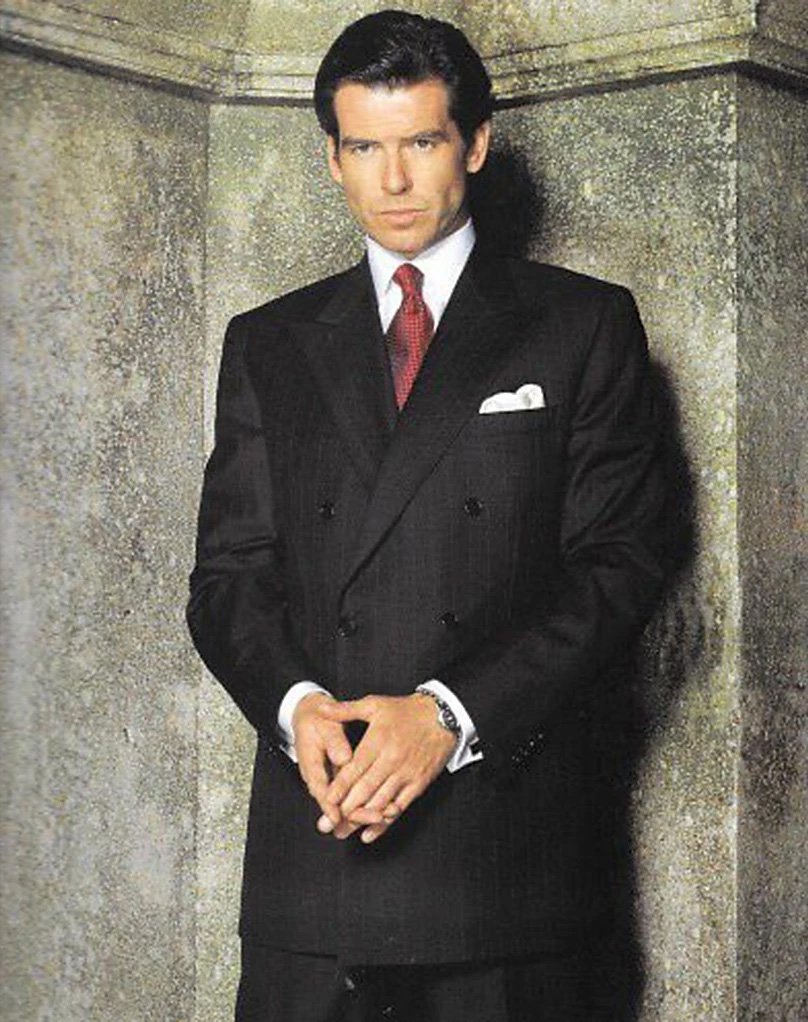 Pinstripes. BROSNAN, Pierce. CAMPBELL, Martin, Goldeneye, 1995.