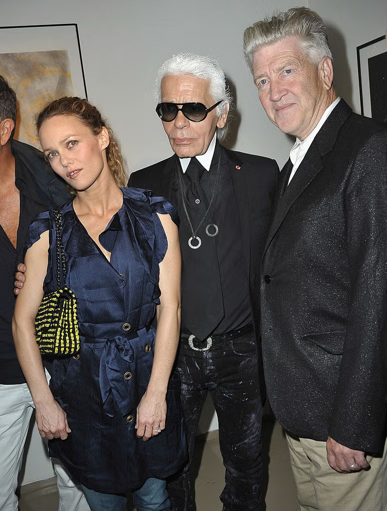 PARADIS, Vanessa, chant. LAGERFELD, Karl, mod. LYNCH, David, dir. CHARRIAU, Dominique, phot. Maison Européenne de la Photographie